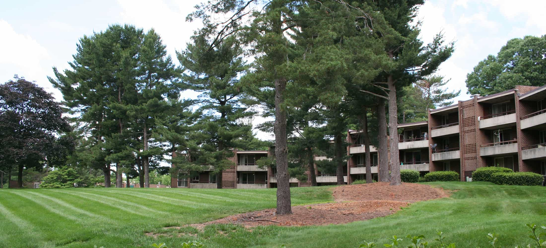 Crescent Apartments Exterior